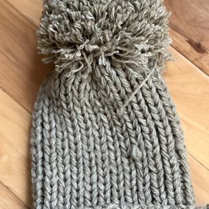 Oversized Pom Beanie